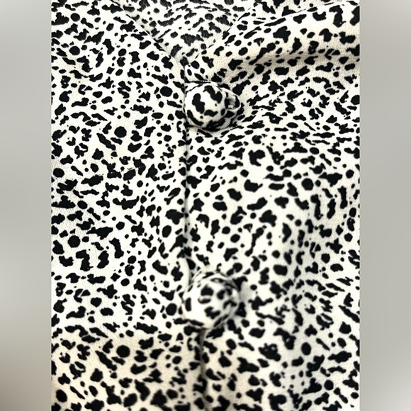 Sienna Sky Black and White Leopard Print Smocked Blouse Size Small - Picture 9 of 16